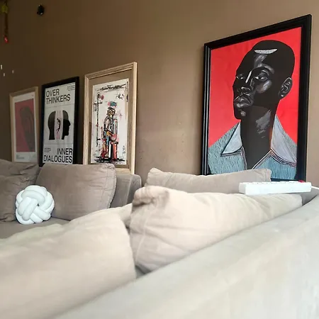 Chambre Et Etage Prives Dans Un Duplex Moderne * Brussels