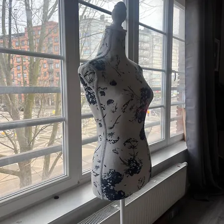 Chambre Et Etage Prives Dans Un Duplex Moderne * Brussels